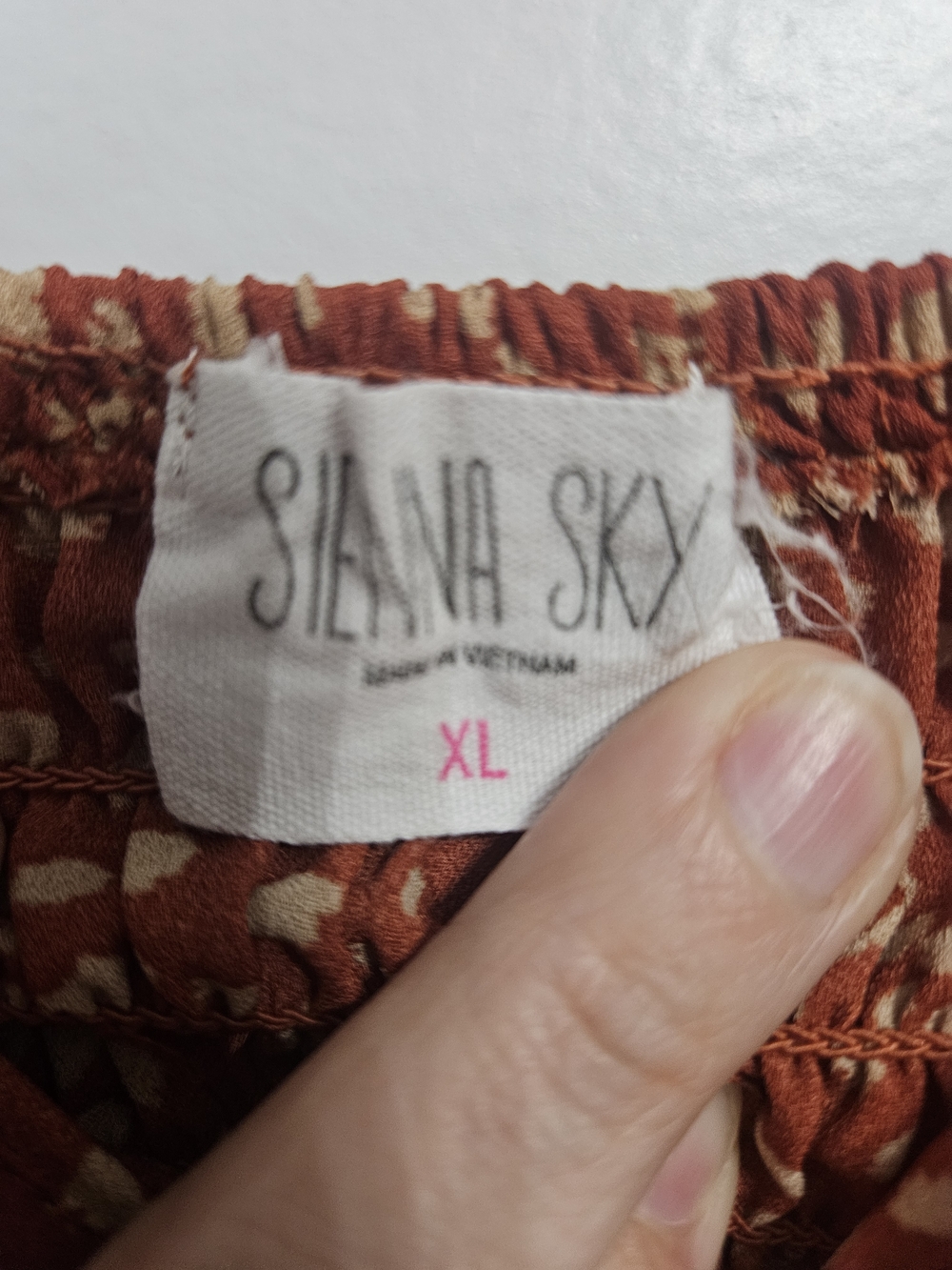 Sienna Sky Rust Dot Ruched Long Sleeve Peasant Top Sz XL - Picture 3 of 6